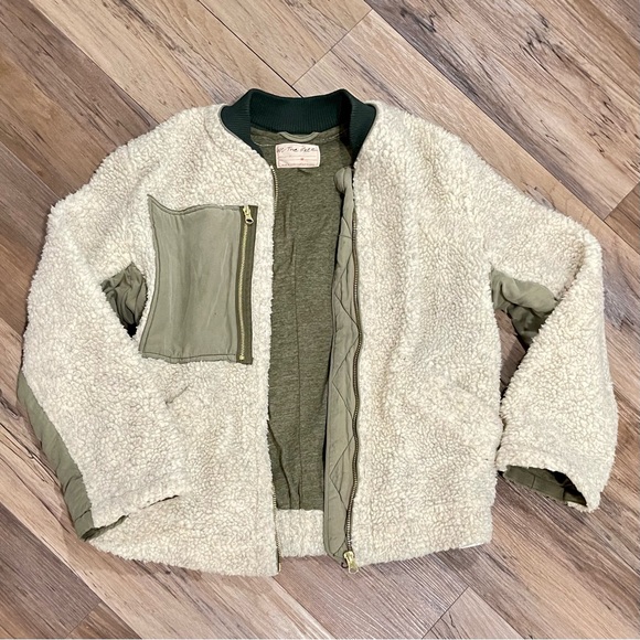 Free People We The Free Rivington Olive Green and Ivory Sherpa Jacket - Picture 1 of 7